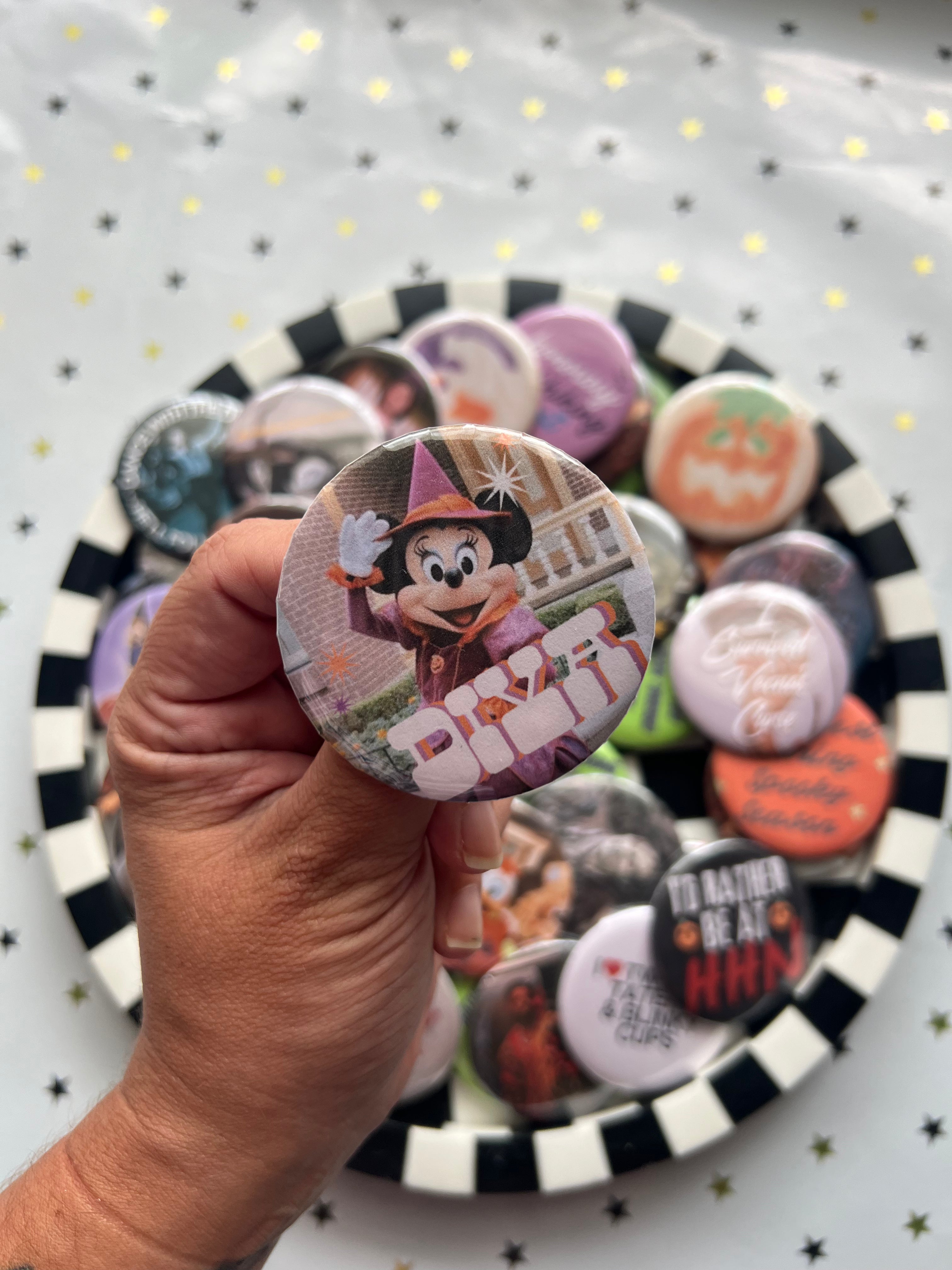 Minnieween DIVA Button